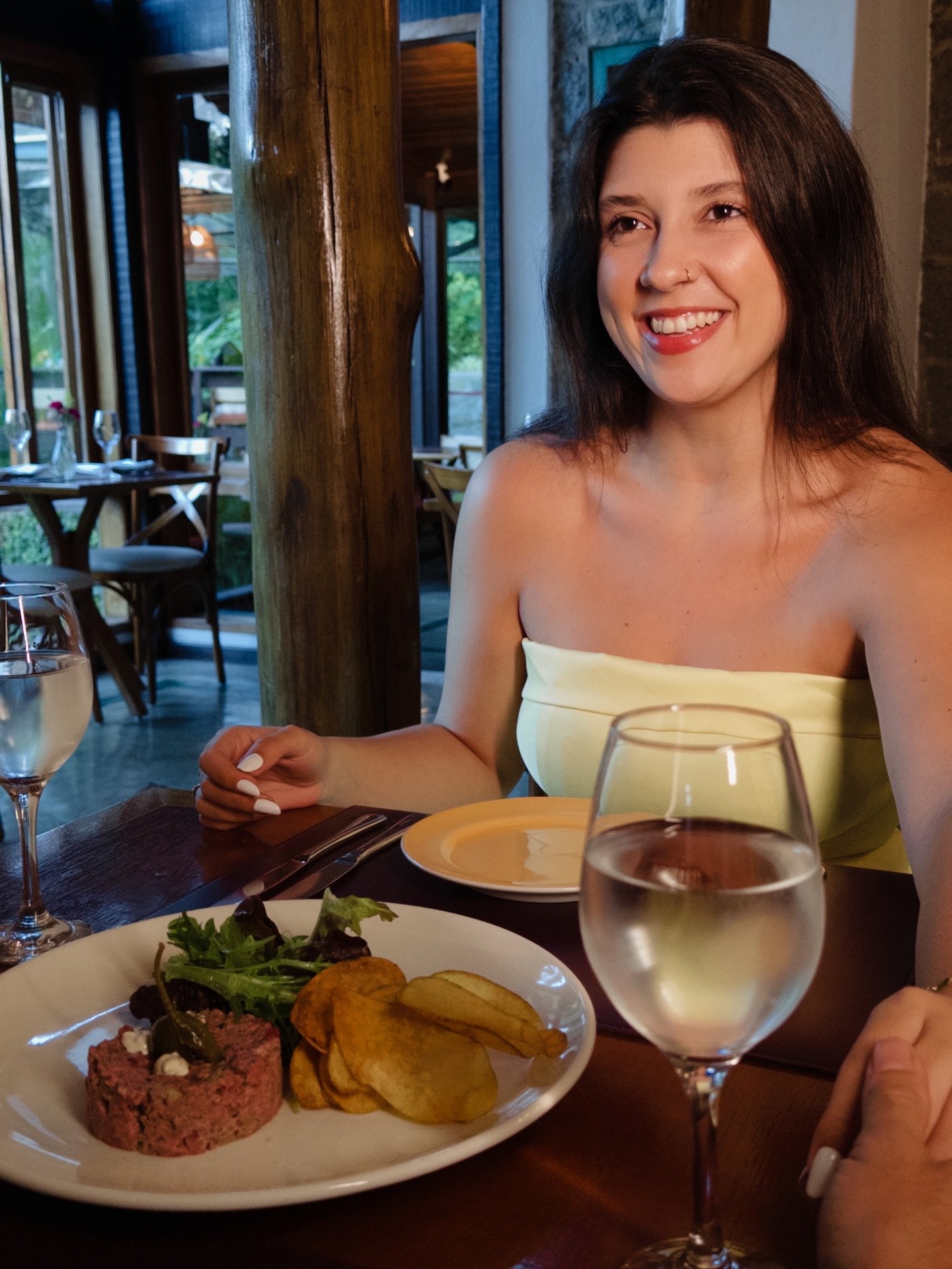 Cliente em um jantar no Jardim Secreto